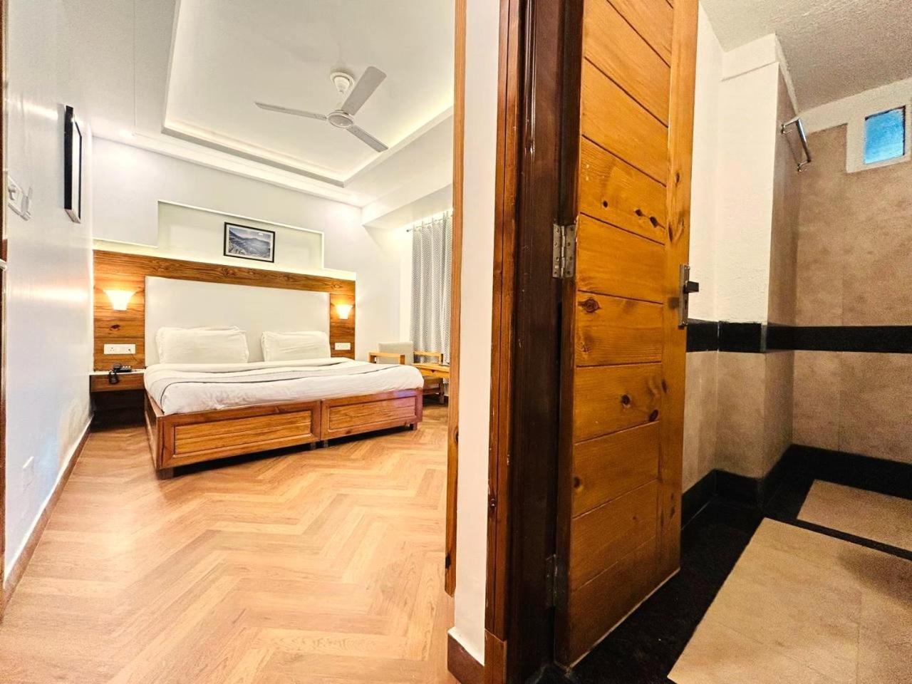 Queens Hill By Edge Mussoorie Exterior photo