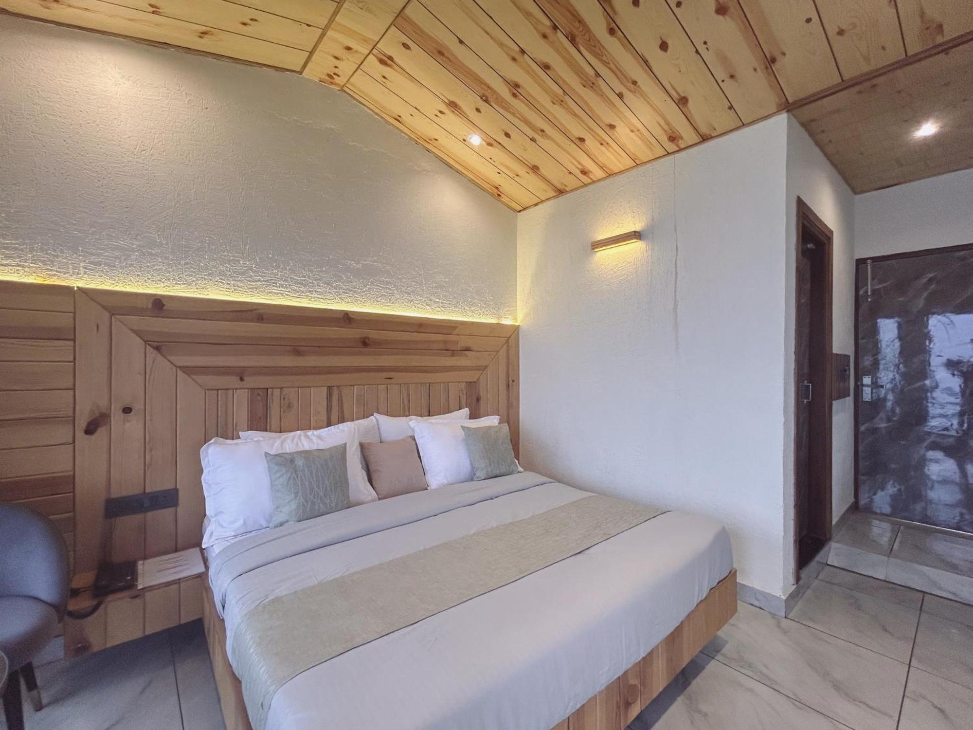 Queens Hill By Edge Mussoorie Exterior photo