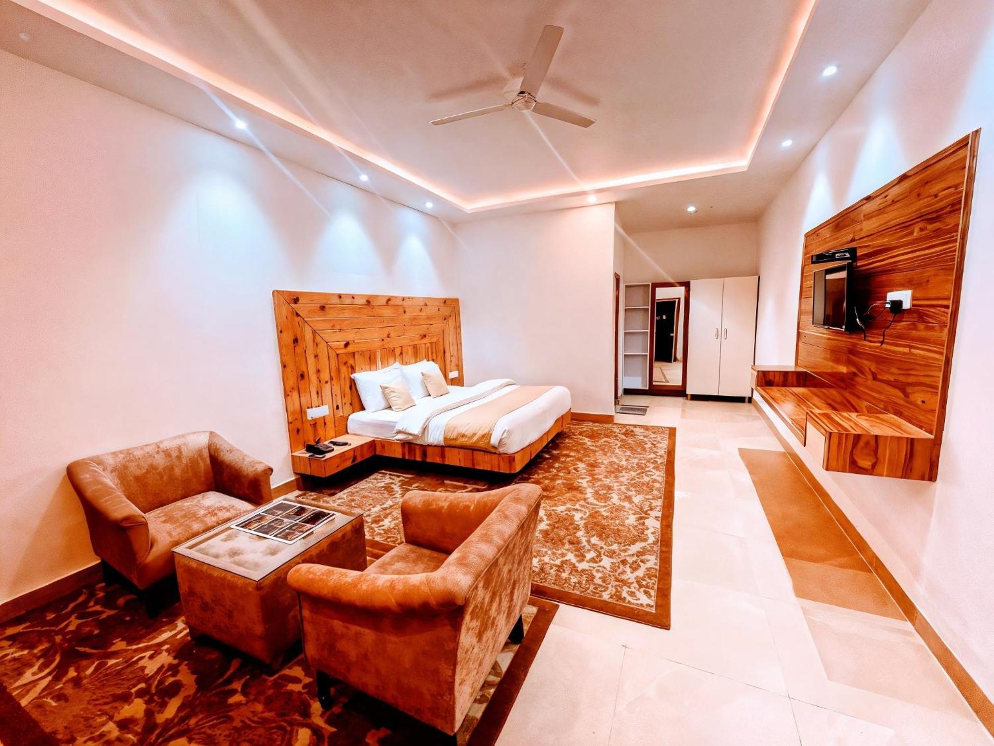 Queens Hill By Edge Mussoorie Exterior photo